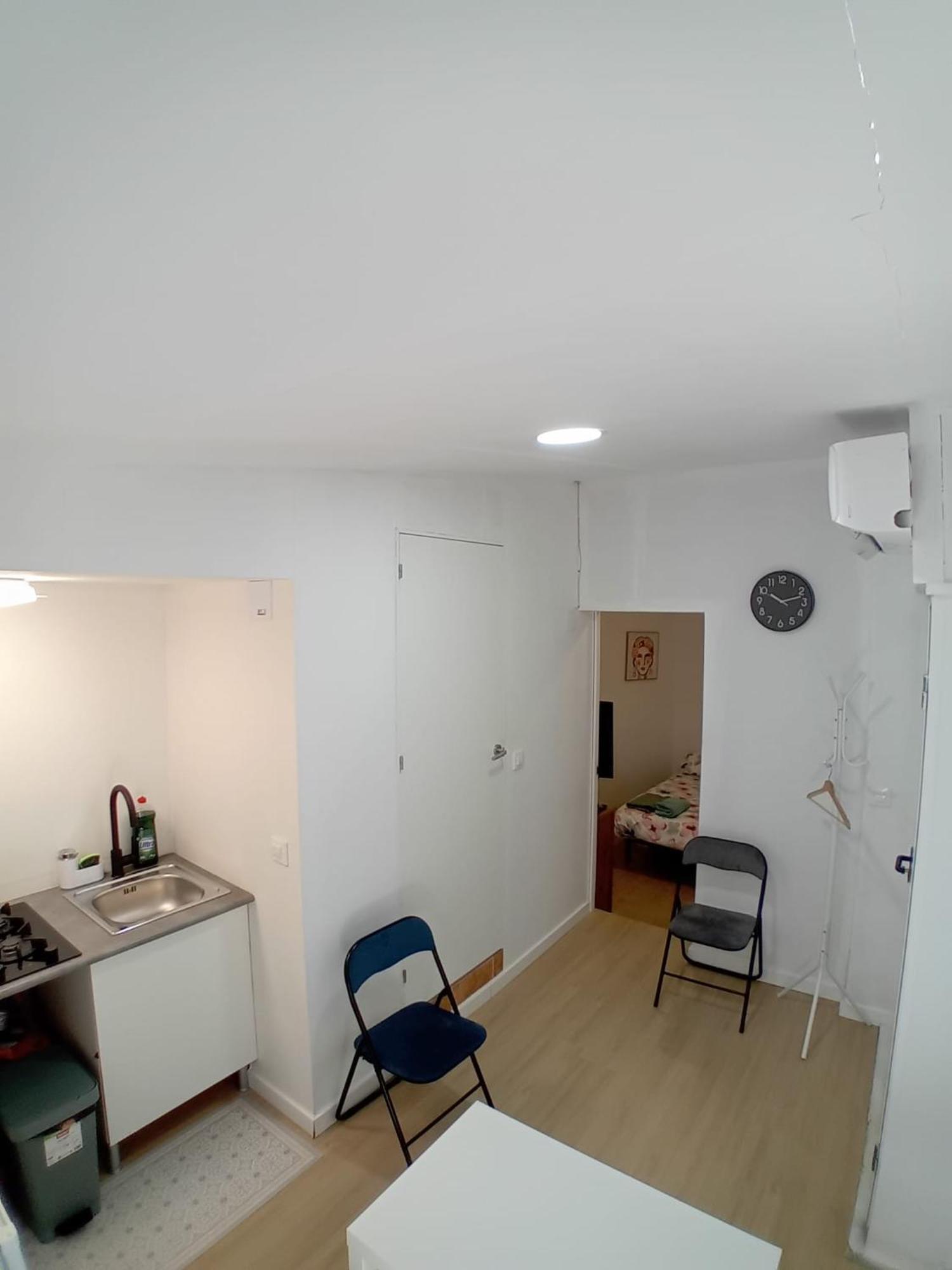 Апартаменти Alquilo Mini Departamento Сан-Бой-да-Любрагат Екстер'єр фото